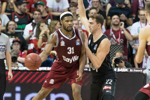 高强度的压 高强度的压